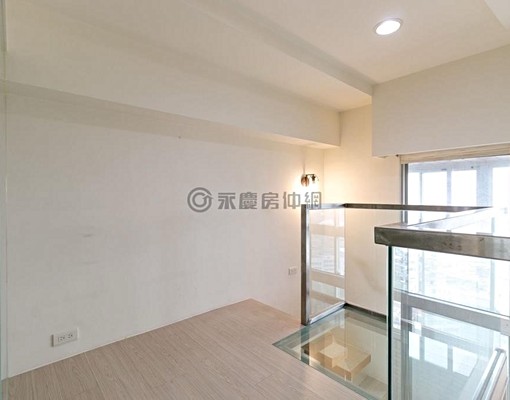 自租-板橋挑高美景22樓中樓優質生活機能-站前凱悅 - Image 2