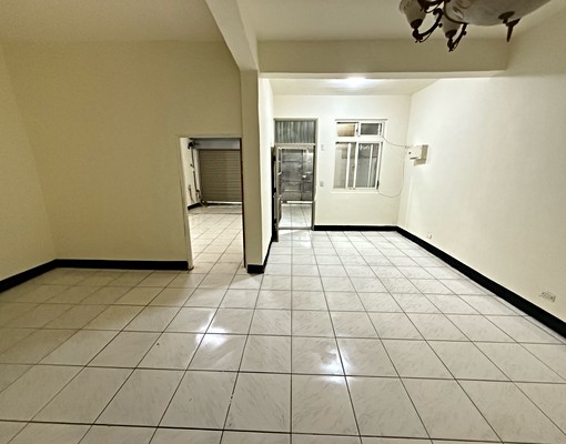 中壢龍昌路252巷整棟二層樓透天可租補 - Image 11