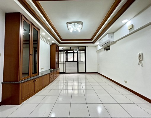 天母國小三樓✨四房大空間美寓 - Image 1