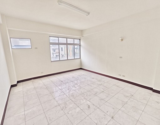 🏠🏠🏠南區永成路三段寬敞店面住家🏠🏠🏠 - Image 7