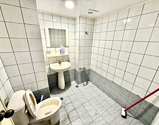 高鐵嶺東免爬高大套房🔱陽台獨洗曬👑可自住可工作室 - Image 8