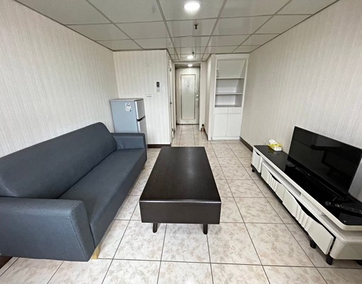 正中華路夜市&台灣大道，高樓層，樓中樓兩套衛浴 - Image 5