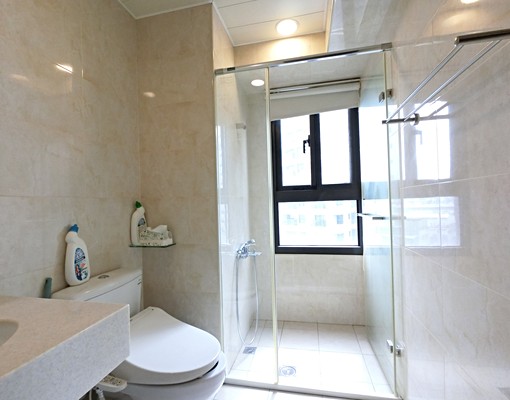 華鳯特區經武路商圈可租補明亮2+1房雙衛+平車 - Image 13