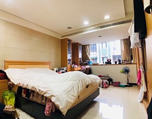 目前已收訂金整層住家三房二廳過橋就是公館 - Image 1