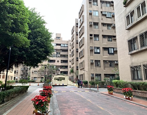租金可談~長庚醫院旁~敦北商圈松山機場 - Image 1