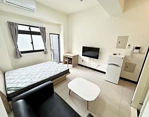 仁愛街/台水電帳單/租金含稅/可申請租補 - Image 1