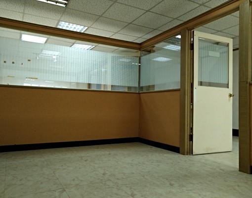 廟口2樓35坪商辦-免服務費 - Image 4