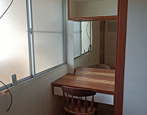 1000元的首月優惠,透天二樓雙間雅房,有各自有陽台與冷氣 - Image 2