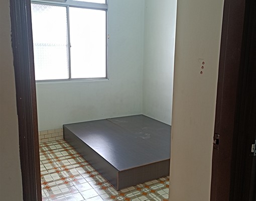 1000元的首月優惠,透天二樓雙間雅房,有各自有陽台與冷氣 - Image 6