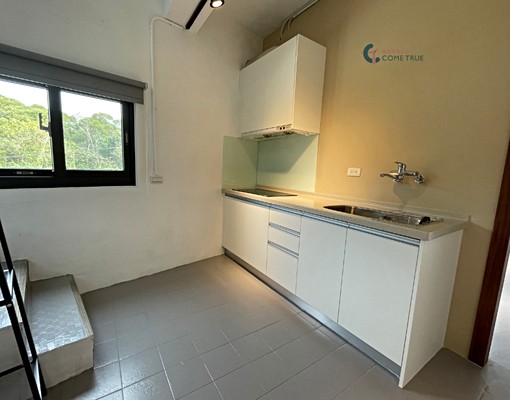 新屋區新榮路｜住辦合一｜全新整理｜近66快速道路 - Image 3