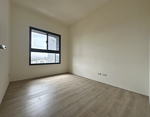 國一、國四、74號環中路旁勝利商圈慈濟朝南三房平車 - Image 3