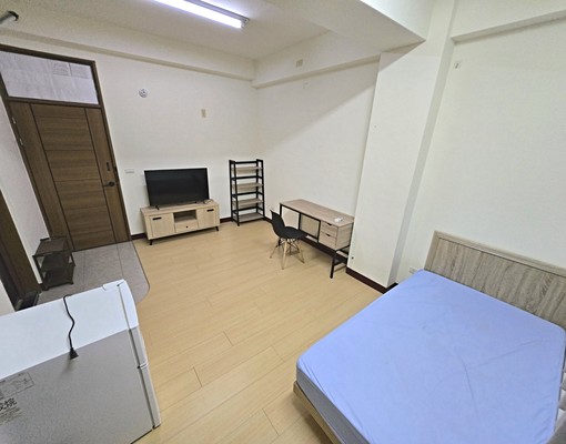 可短租/秒殺套房　~近中教大、臺中公園~　拎包就入住🤩 - Image 2