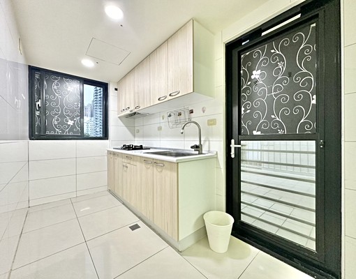 ✨可四份租補可報稅✨可貓貓稀有四房三衛✨車位另租✨三房 - Image 3