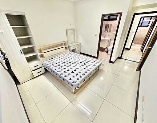 ✨可四份租補可報稅✨可貓貓稀有四房三衛✨車位另租✨三房 - Image 10