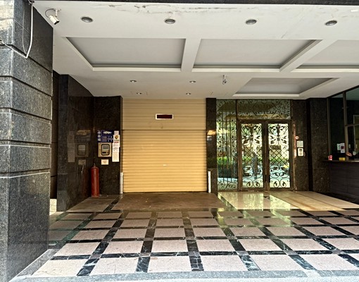 鉑斯✨近東門站✨永康商圈✨全更新✨塔式車位出租 - Image 2