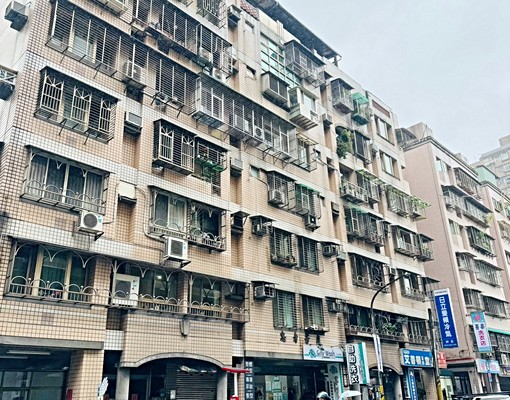 可租補I忠孝東路電梯3房 - Image 11