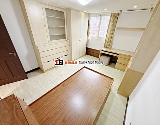 4+1書房●捷運忠孝敦化●正統樓中樓●屋內大空間●絕佳地點 - Image 8