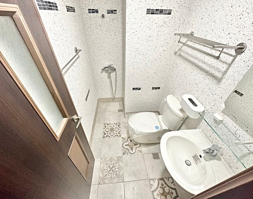 整棟新蓋電梯✨陽台獨洗✨租屋補助✨機車位✨五權車站 - Image 10