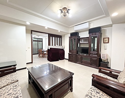 七期優質別墅雙車位超大間 - Image 2