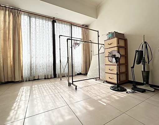 七期優質別墅雙車位超大間 - Image 15