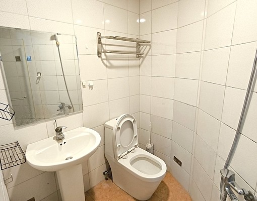 博館西屯/五權中港⭕樓中樓陽台獨洗租補台電 - Image 8