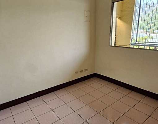 長龍路3樓透天大面寬空間大 - Image 2