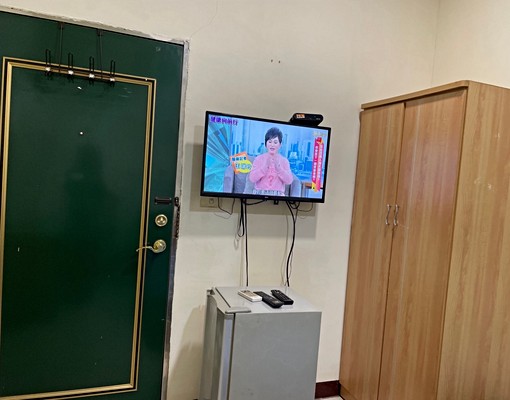 近體育場,高速公路電梯套房 - Image 1
