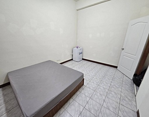 小港區-整層一戶出租-兩房一衛浴格局-含網路室內機車位 - Image 5