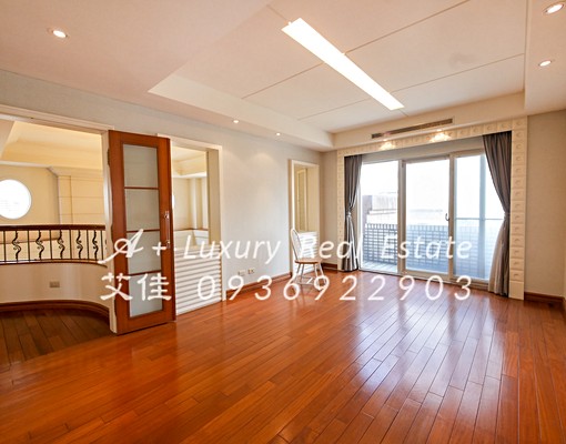麗景山莊電梯別墅24小時管理Guard挑高客廳三代同堂近捷運 - Image 8