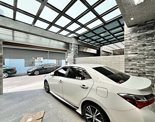 豐原大道內活巷/前院停車/雙套房/可工作室或住家/極新美透天 - Image 16