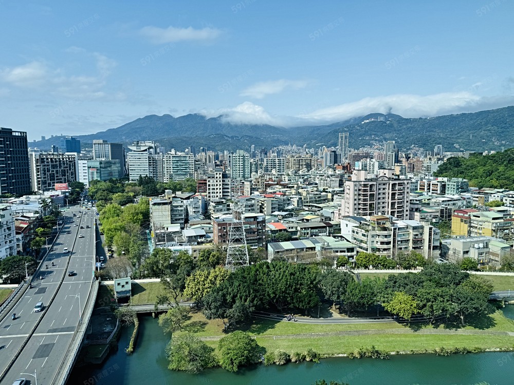 我是承辦全陽豐會稀有釋出高樓河岸山景豪邸