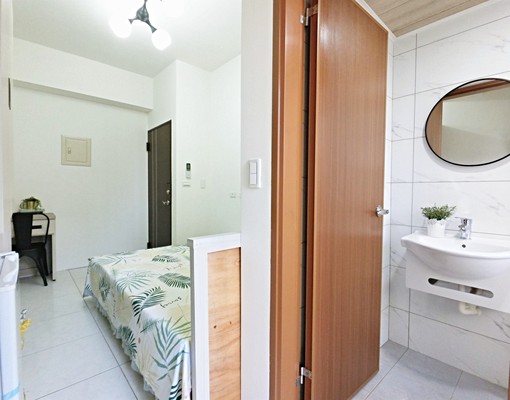 中科大體大旁可租補整棟超新陽台獨洗曬衛浴開窗子母車 - Image 9