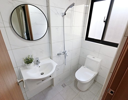 中科大體大旁可租補整棟超新陽台獨洗曬衛浴開窗子母車 - Image 11