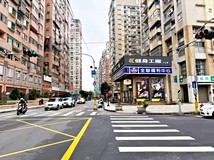 建成路青年守則三角窗店面~..