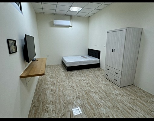 全新裝潢1+1大套房正市區 - Image 6