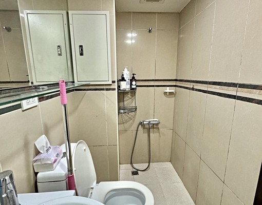 凌群社宅🏠西門站4米5樓中樓/獨立套房/獨立更衣間/可租補 - Image 3