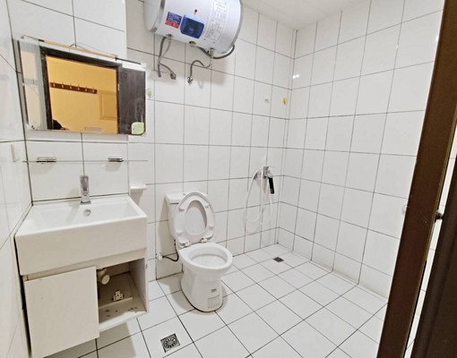 龍科電梯獨立套房(可申請租金補助) - Image 3