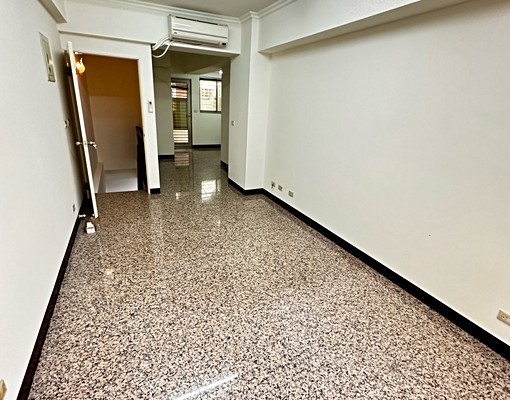 1+2樓內梯可辦公室小型工作室店面出租 - Image 12