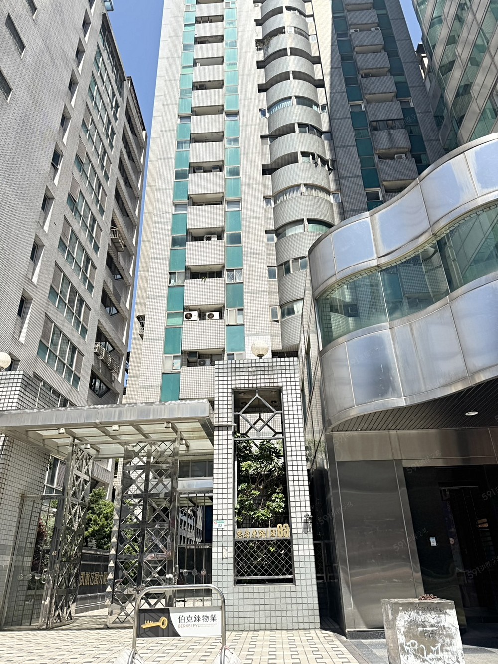 凱撒花園高樓四房💎冷氣廚房全更新..💎 - Image 1