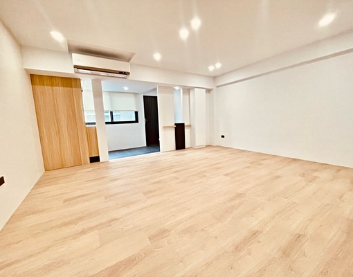 信義安和/電梯/全新裝潢/垃圾代收/家具客製化 - Image 1