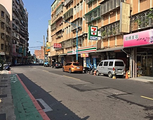 八里中山路雅房出租適合員工宿舍 - Image 2