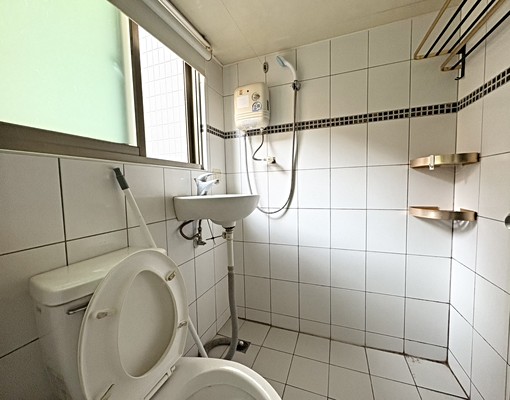 🏅鼎山家樂福|輕軌|歐風樓中樓~ - Image 6