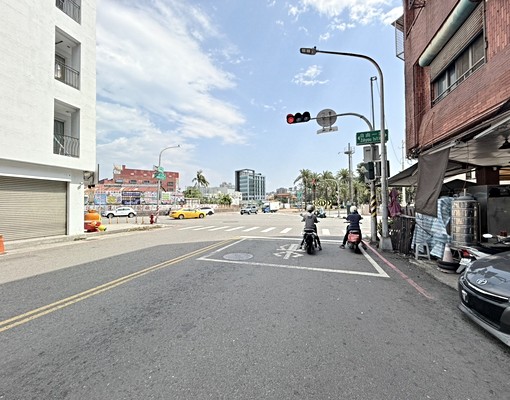 高醫商圈,黃金店住,做生意或自住都合適 - Image 10
