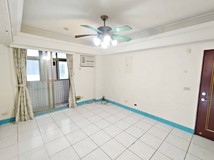 新忠路頭城市中心電梯3房|..