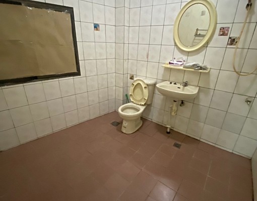 一江橋附近/巷內透天1~3樓五房門口停車/可倉庫可租補可神明 - Image 11