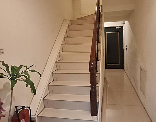 可租屋補助、獨洗、大陽台、沙發、網路42電視、電梯 - Image 2