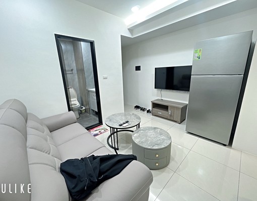 新裝潢高樓,設備齊全,含車位誠可談 - Image 1