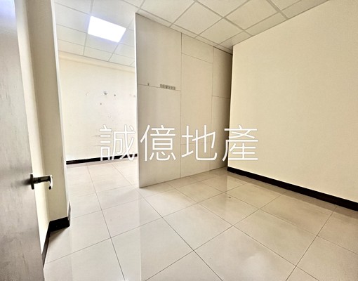 四維路巷寬面寬一樓 - Image 8