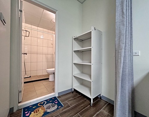 東區東成街採光陽台套房 - Image 6