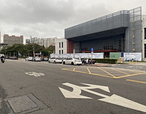 藝術館旁透天【14間空套房租6萬】需整理/好停車/行業皆可 - Image 15